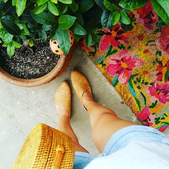The Alexandria// Tan ankle flats - Picture 2 of 7